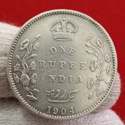Alternative view of Rare Edward VII King Emperor One Rupee India Silver Coin Year 1904 Calcutta Mint British of India