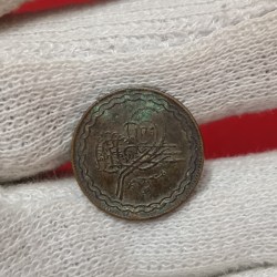 Alternative view of Copper 2 Pie Rare Coin Princely State oF Hyderabad Nizam