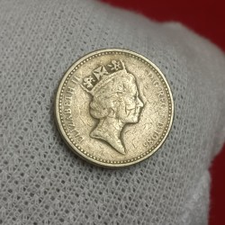 Queen Elizabeth One Pound DG ReG 1985 Year