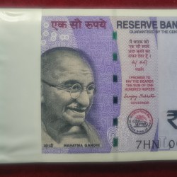 000001 - 000100 LOWER FANCY NUMBER RARE GEM UNC 100 RUPEES GOVERNOR SANJAY MALHOTRA RARE SERIAL PACKET