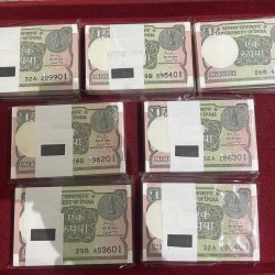 2018 one rupees serial packet 100 note buyer will recieve 1 packet different serial number packet
