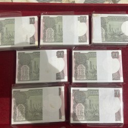 Alternative view of 2018 one rupees serial packet 100 note buyer will recieve 1 packet different serial number packet