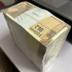 Alternative view of Rare RIM 10 Rupee Sealed Packed 999001 to 1000000 Super Fancy Number’s RBI Sealed 10 Bundles 999999 & 1000000 Notes Included