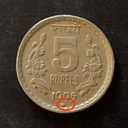 Republic India Denominaton 5₹ Hyderabad mint Metal coper nickel Same and similar piece available