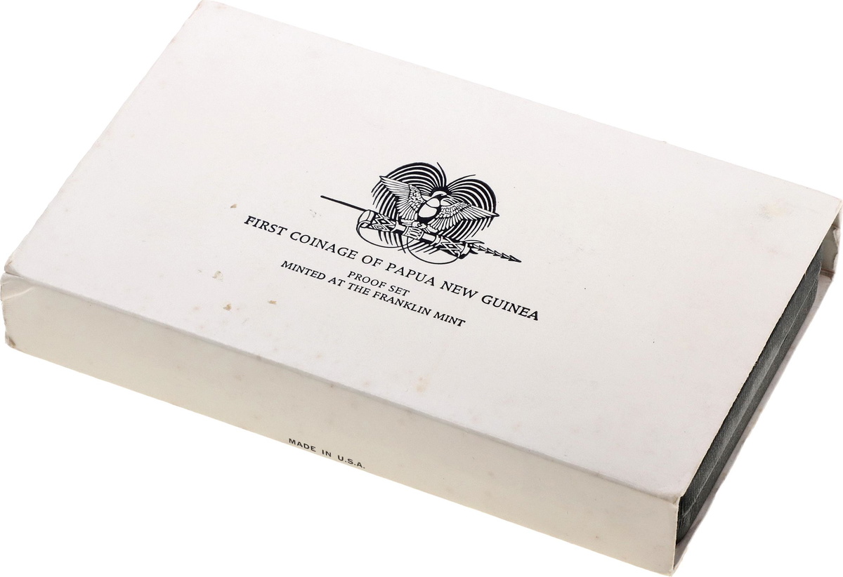 Firdt Coinage Of Papua New Guinea Proof Set Minted At The Franklin Mint ; 1 - 2 - 5 - 10 - 20 Toea & 1 - 5 - 10 Kina 1975 ; In Original Box Rare (8 Coin Set) Included 2 Silver Coin