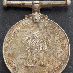 India 15th August 1947 Independence Copper Nickel Medal Rare