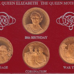 1980 QUEEN MOTHER 80th BIRTHDAY COMMEMORATIVE GOLD PLATED MEDALLIONS RARE (4 COIN SET)