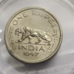 Alternative view of George VI One Rupee 1947 Copper Nickel Coin lahore Mint rare unc