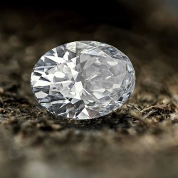 Rare 2 carat Oval Shape Lab Grown Diamond Top Color Top Quality Exceptional Collectible Unique and Rare Igi Certified