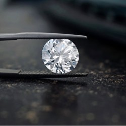 Rare 1 carat Round Brilliant Lab Grown Diamond Top Color Top Quality Exceptional Collectible Unique and Rare