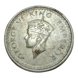 Alternative view of British India Silver Rupee Year 1942 King GEORGE-VI Bombay Mint in Collectable Grade.