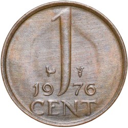 Alternative view of Bronze 1 Cent of Junliana Koningin (AD 1976) from Nederland About UNC Grade