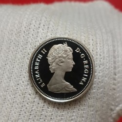 Alternative view of Elizabeth II DG Regina 25 Cents Proof Coin 1983 Year Royal Canadian Mint