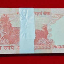 Alternative view of 20 RUPEE UNC CONDITION PACKET 111301 TO 111400