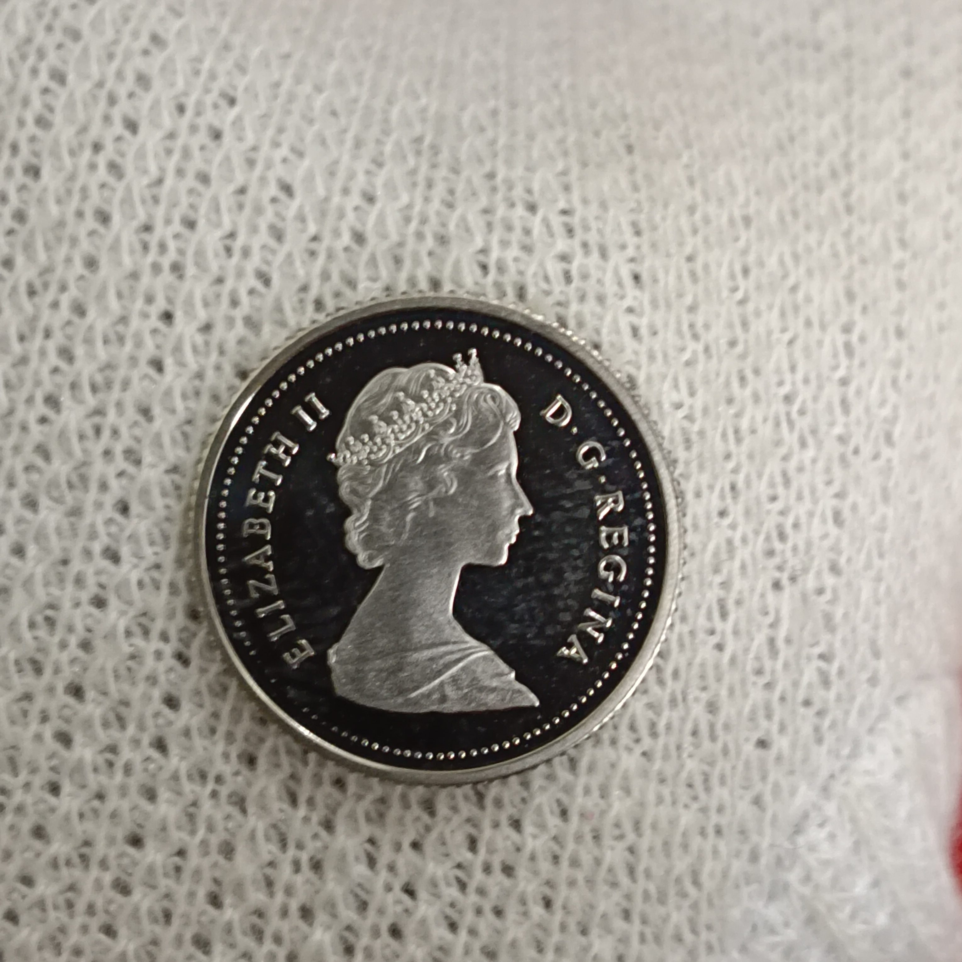 Elizabeth II DG Regina 10 Cents Proof Coin 1988 Year Royal Canadian Mint