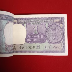 Alternative view of One Rs Big Coin Rare Bundle Finance Secretary MG Kaul Gem Unc Condition 1975 Year Government of India 464001