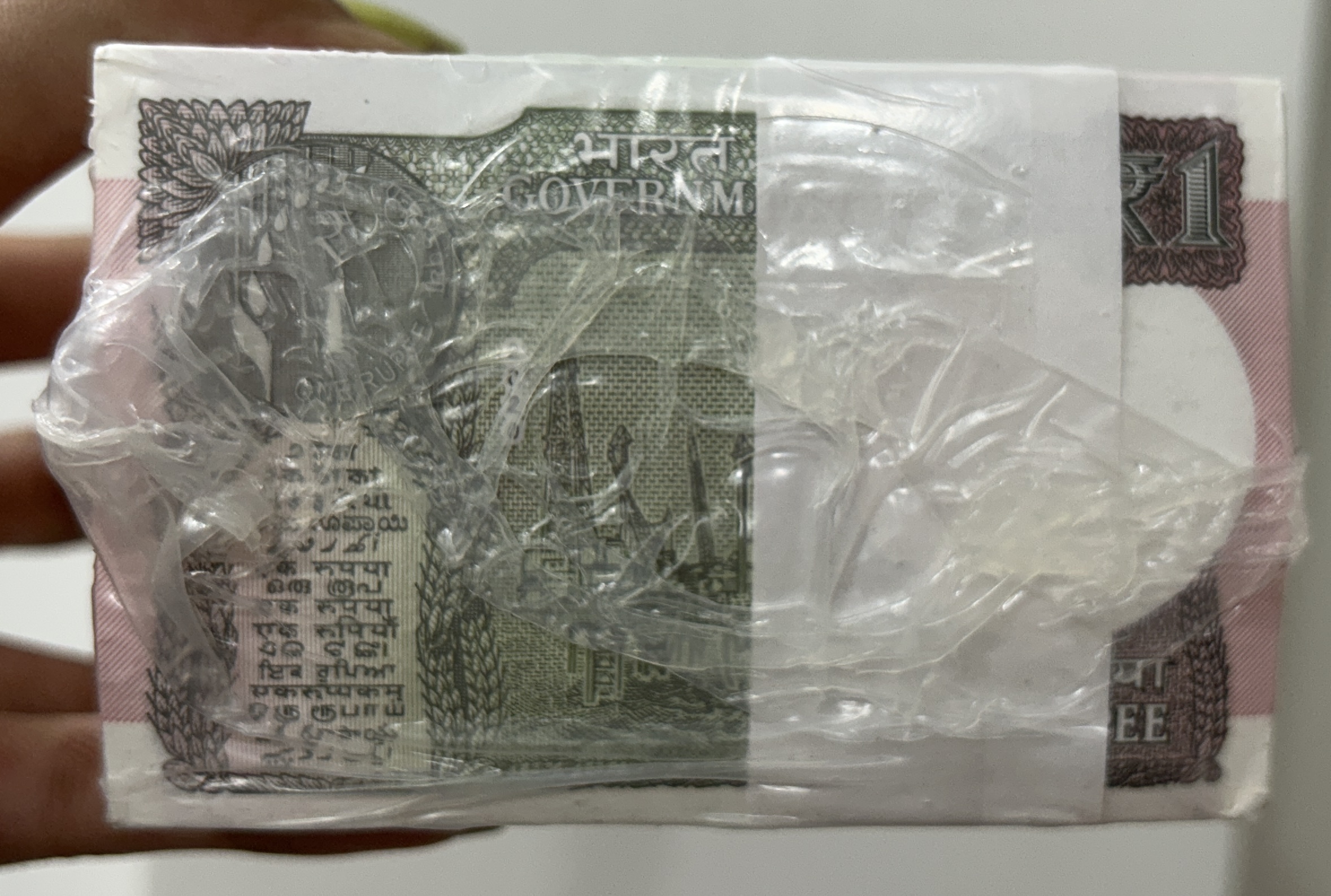 ONE RUPEES 2020 GOVERNOR ATANU CHAKRABORTY RARE SEALED PACK RIM - Image 2