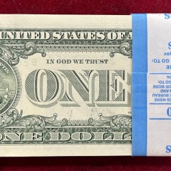 Alternative view of America One Dollar GEM UNC Serial Packet