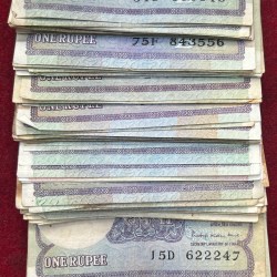 ONE RUPEES MIX GOVERNOR USED CONDITION (100 NOTE) LOTT #*128