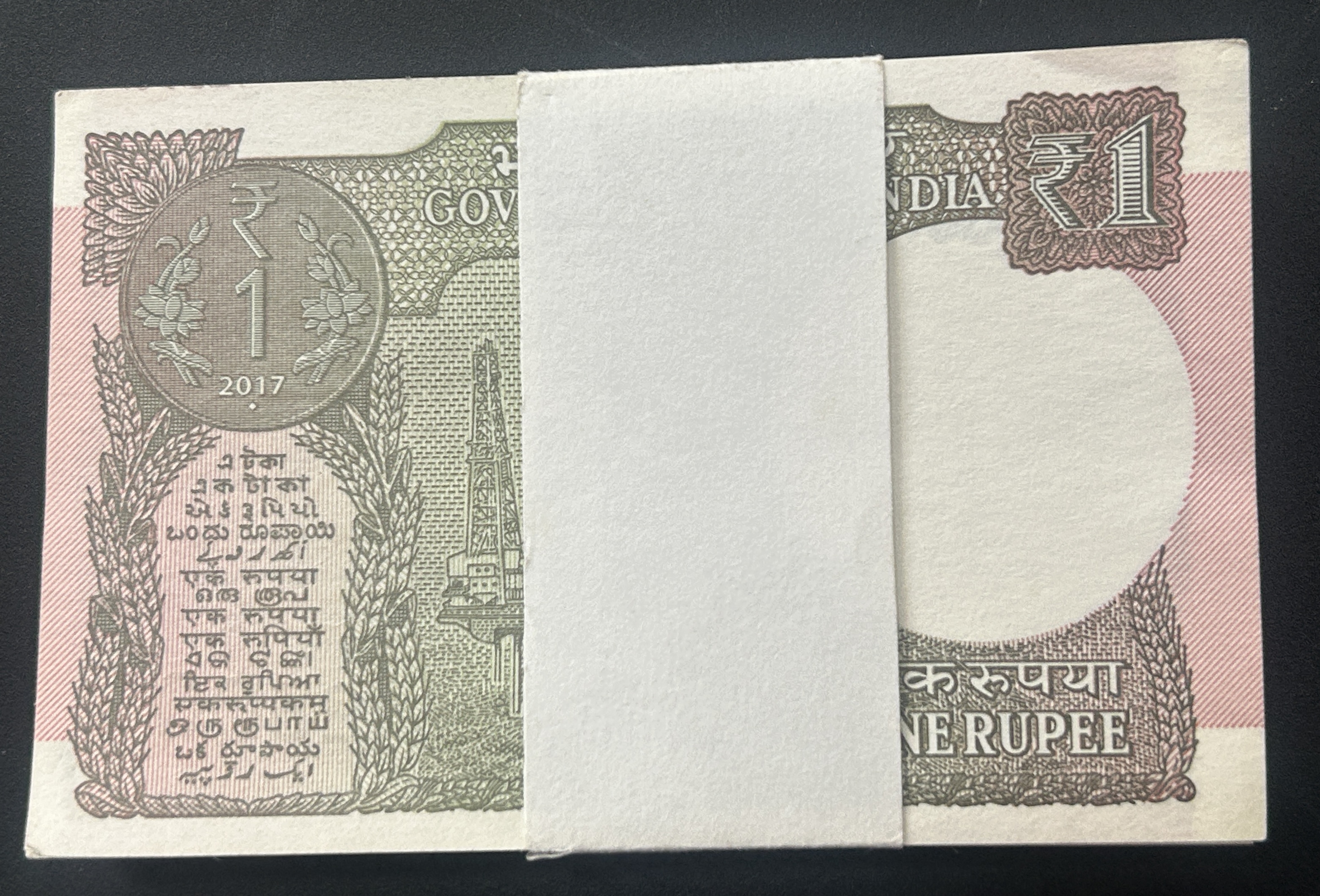 1 Rupees 2017 Governor Shaktikant DAS Rare Serial Packet with Fancy Number Ending 786