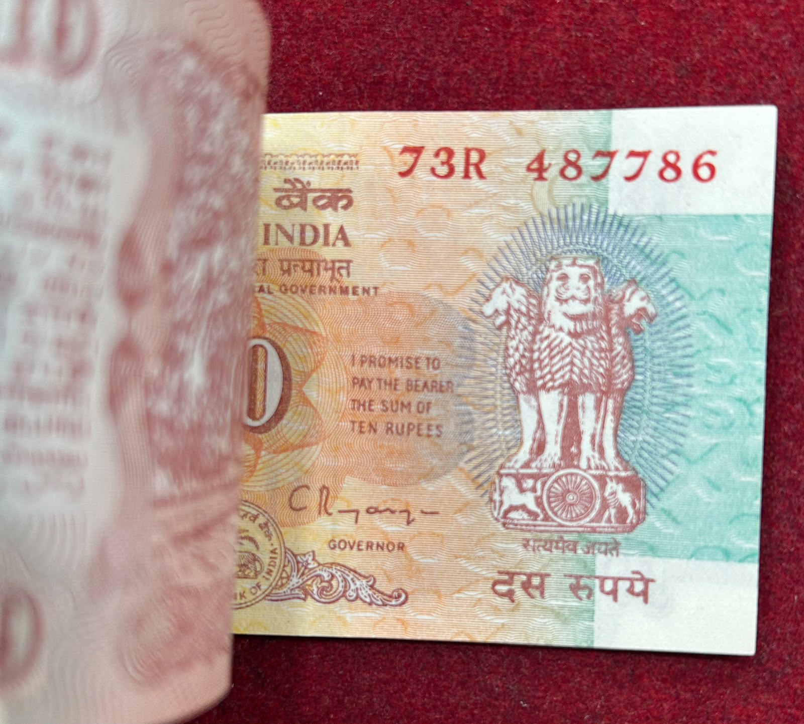 10 RUPEES SHALIMAR RUPEES GOVERNOR C.RANGARAJAN RARE GEM UNC SERIAL PACKET WITH FANCY NUMBER ENDING 786 - Image 2