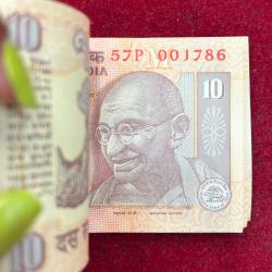 Alternative view of 10 RUPEES GOVERNOR Y.B.REDDY RARE GEM UNC SERIAL PACKET WITH LOWER NUMBER FANCY NUMBER ENDING 786