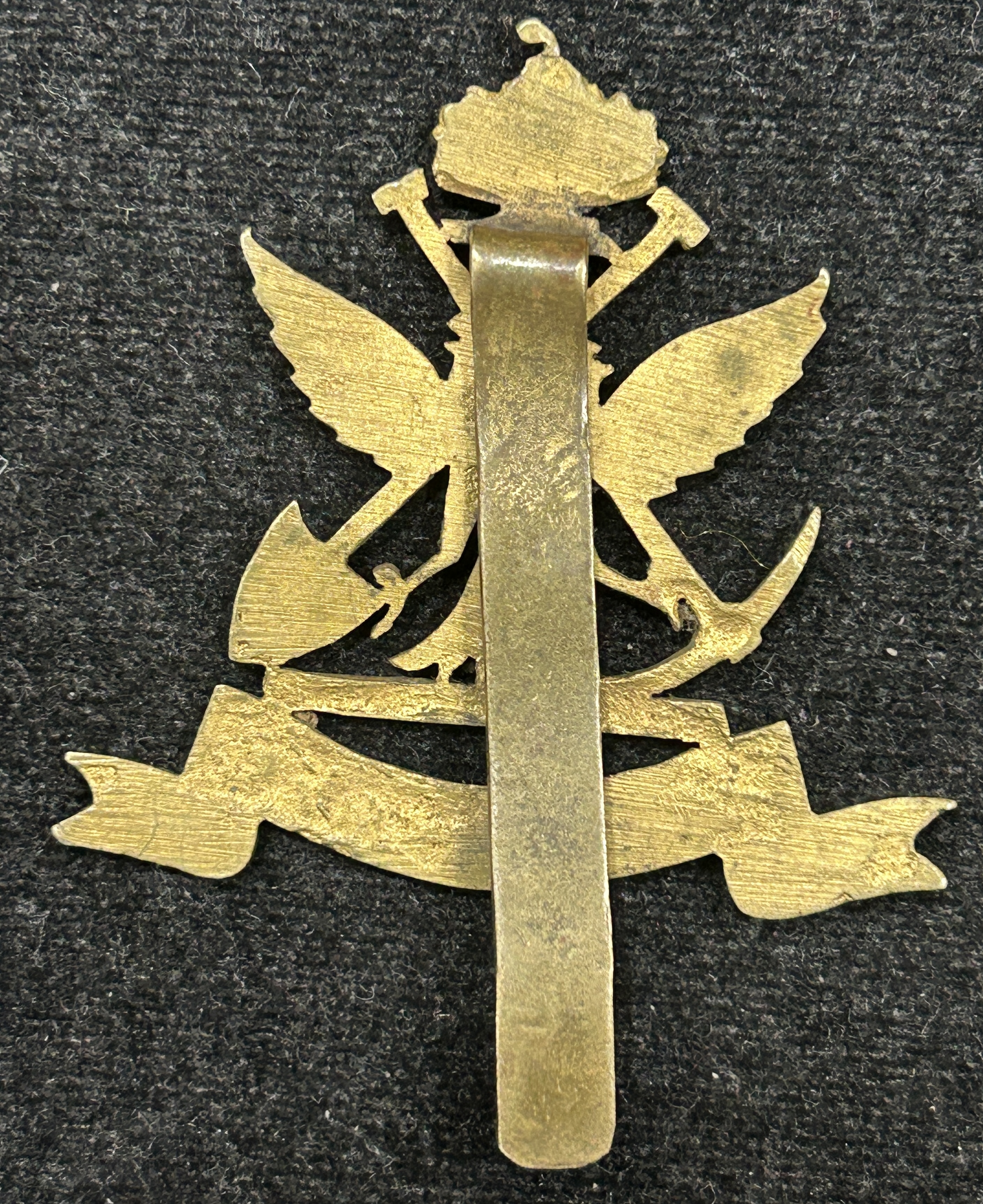 Sapper and Miners Cap Badge Medal#S-80 - Image 2