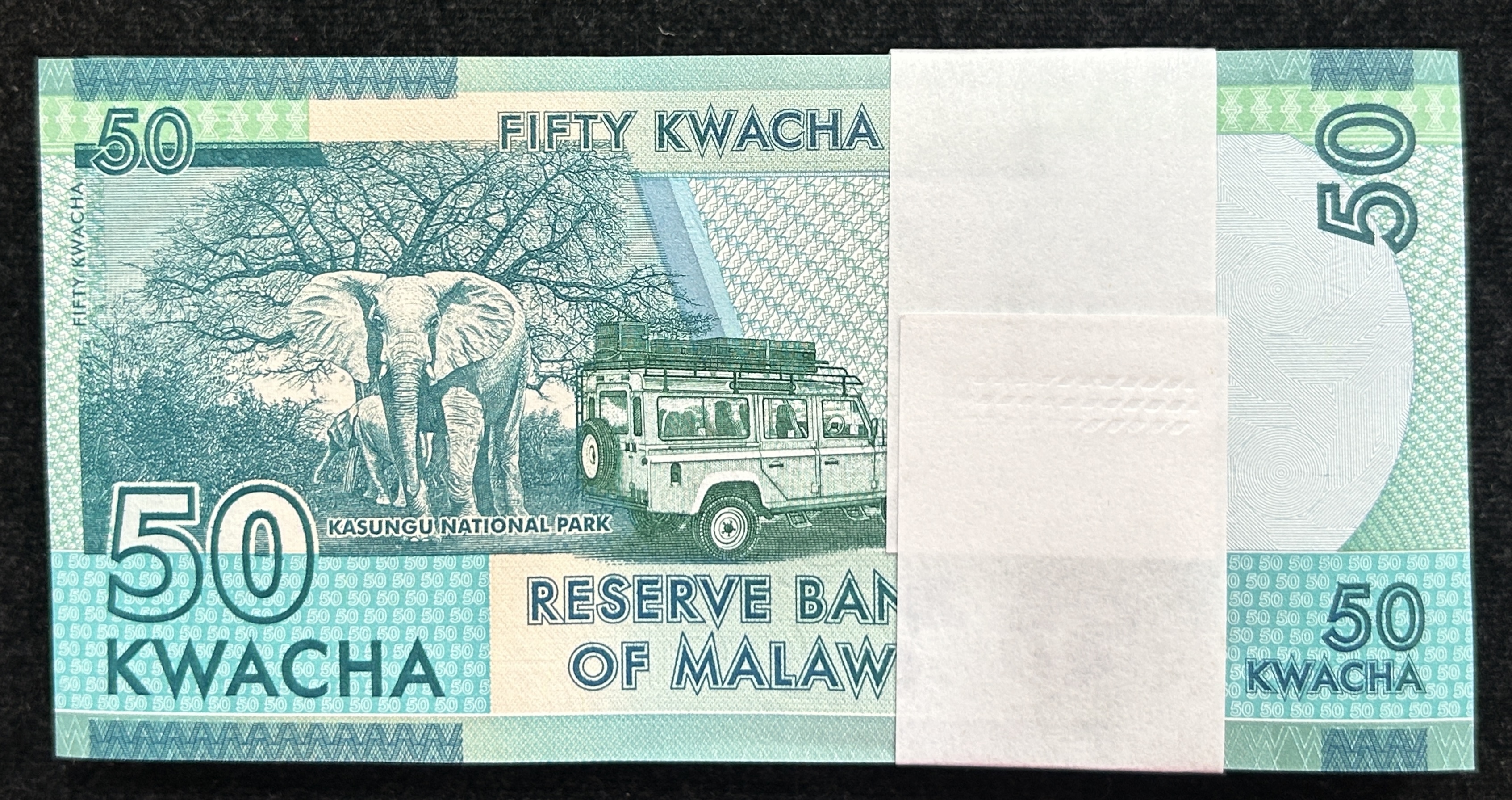 Malawi 50 kwacha Rare GEM💎 UNC Serial Packet