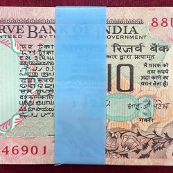 10 Rupees Old Issue Governor I.J.Patel Rare Gem Chocolate Serial Packet