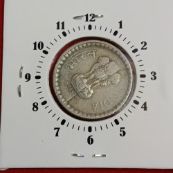 Alternative view of Five Rs Copper Nickel 2"o Clock Or Die Crack Error Coin Year 2000 Calcutta Mint RBI Mistake Coin