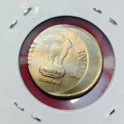 Alternative view of 5 RUPEE OFF CENTRE ERROR COIN 2017 UNC CONDITION SKU 555