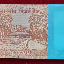 Alternative view of 10 RUPEES SHALIMAR GOVERNOR C.RANGARAJAN RARE SERIAL PACKET