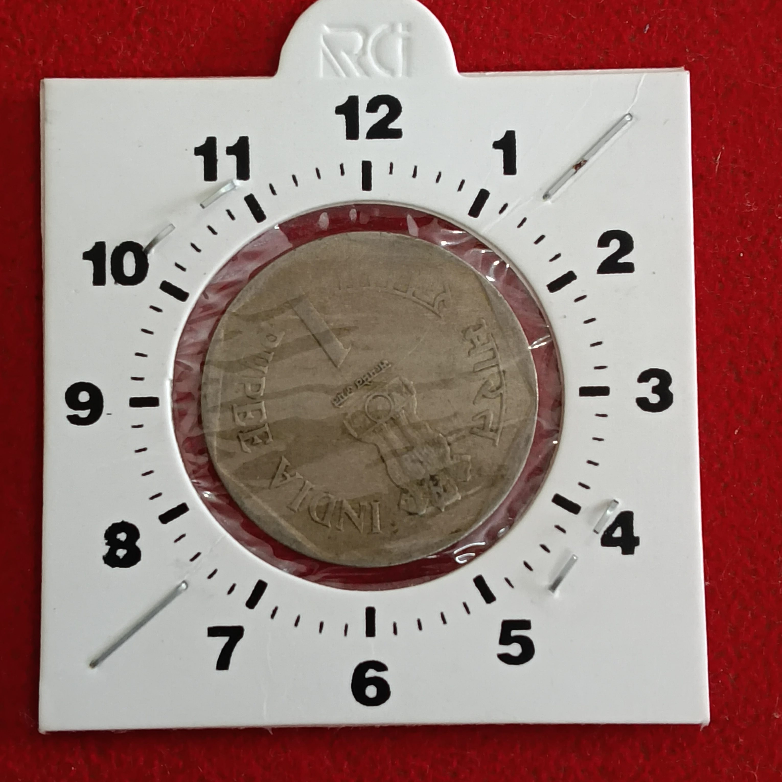 One Rs Ex Rare 5 " o Clock Error Coin Food & Nutrition World Food Day 1992 Year RBI Mistake Coin - Image 3