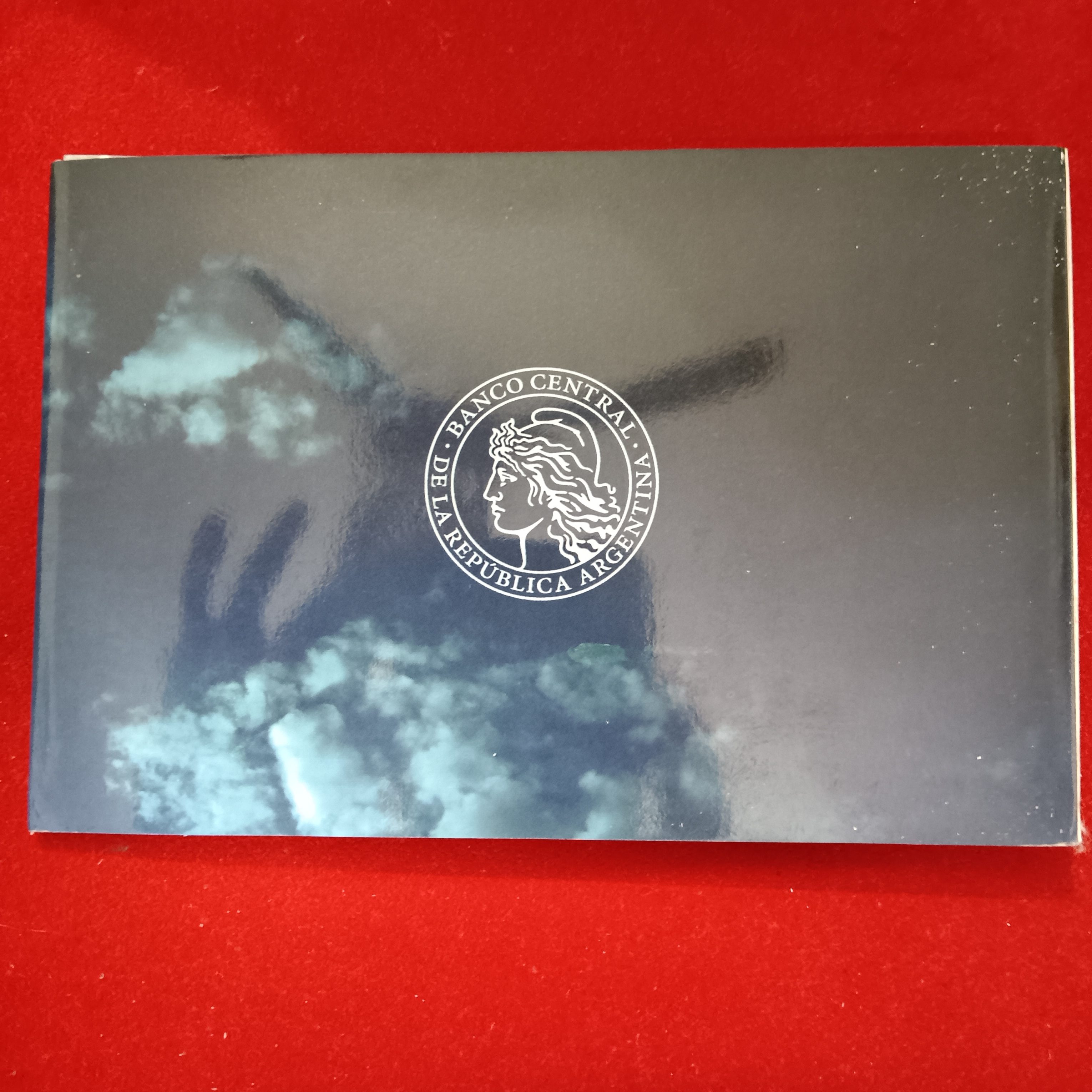Extremely Rare Proof Coin Set Argentina Year 2010 Bicentennial of the May Revolution coin set issued by the Central Bank of Argentina (BCRA)