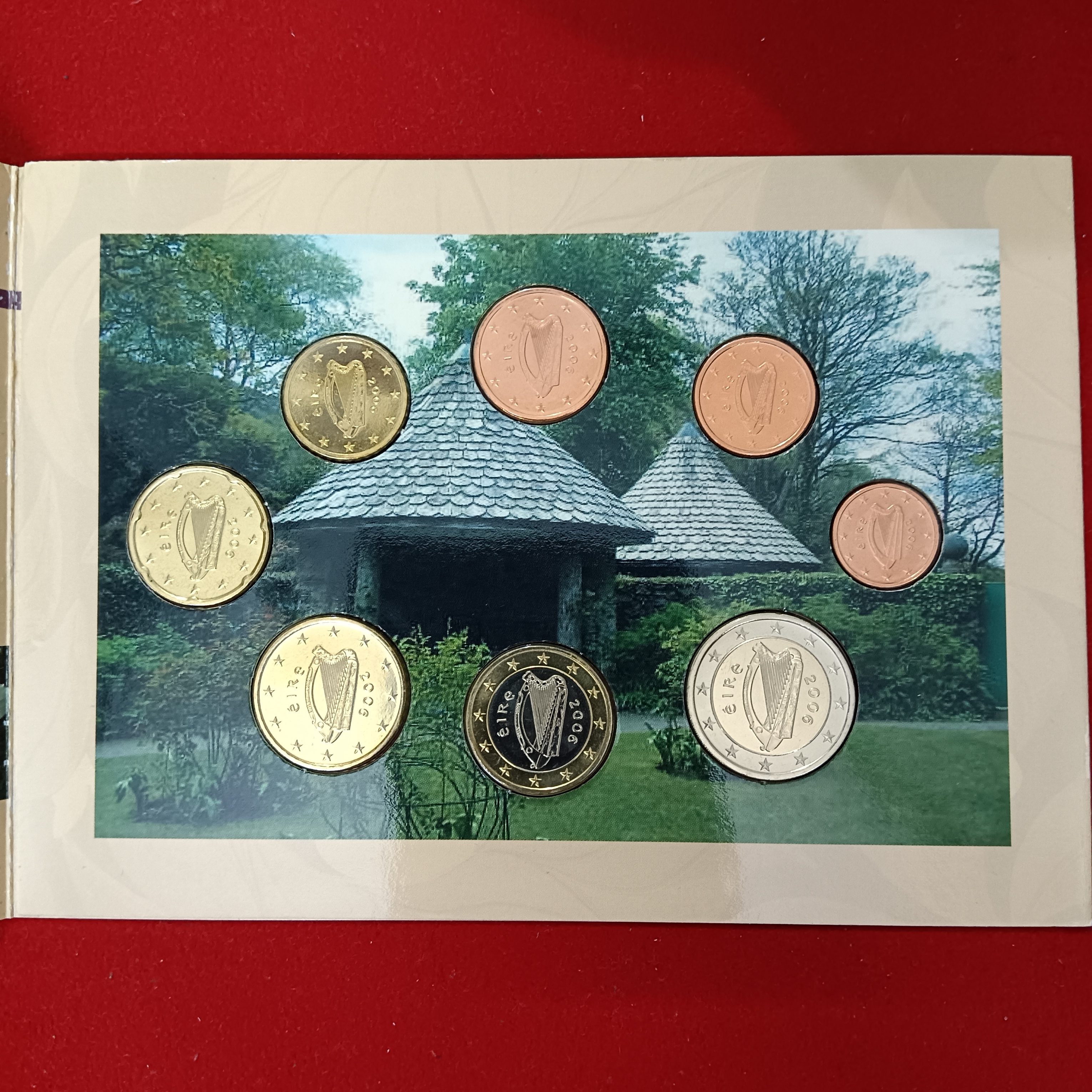 Extremely Rare Centeral Bank & Financial Services Authority of Ireland Glenveagh National park and Castle Uncirculated Coin Set Year 2006 Ireland Mint