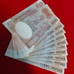 2 RUPEE NOTE GEM UNC CONDITION 10 NOTE SET 007321 TO 007330