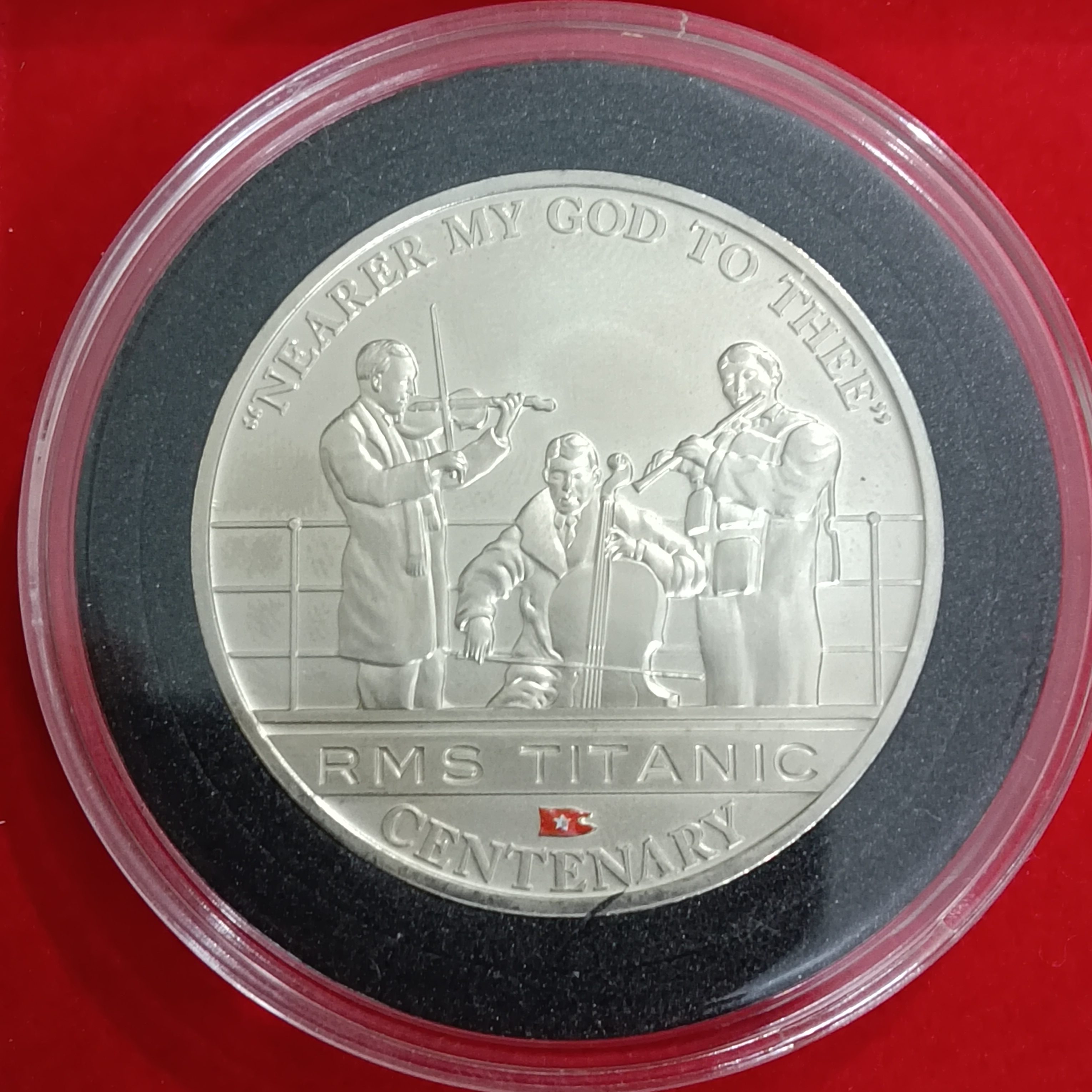 Rare Queen Elizabeth One Dollar Proof Coin RMS Titanic Series Nearer My God To there Centenary Year 2012 Cook Islands