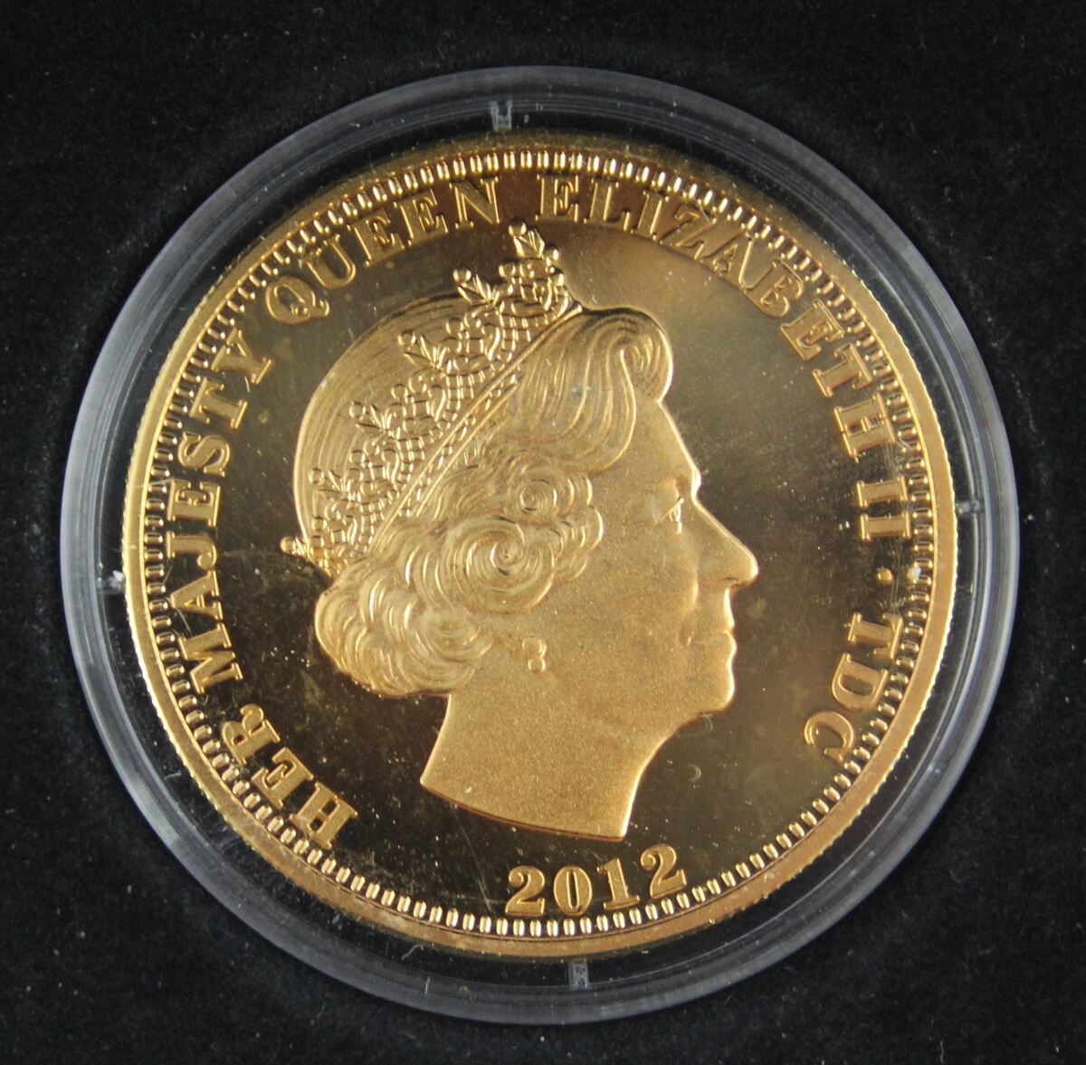 United Kingdom 5 Pounds 2012 - Elizabeth II Saint George and the dragon; gold plated Rare Coin with Wooden Box