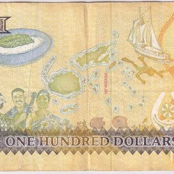 Alternative view of Fiji 100 Dollar Queen Elizabeth II 2007 Year Banknote Rare #2