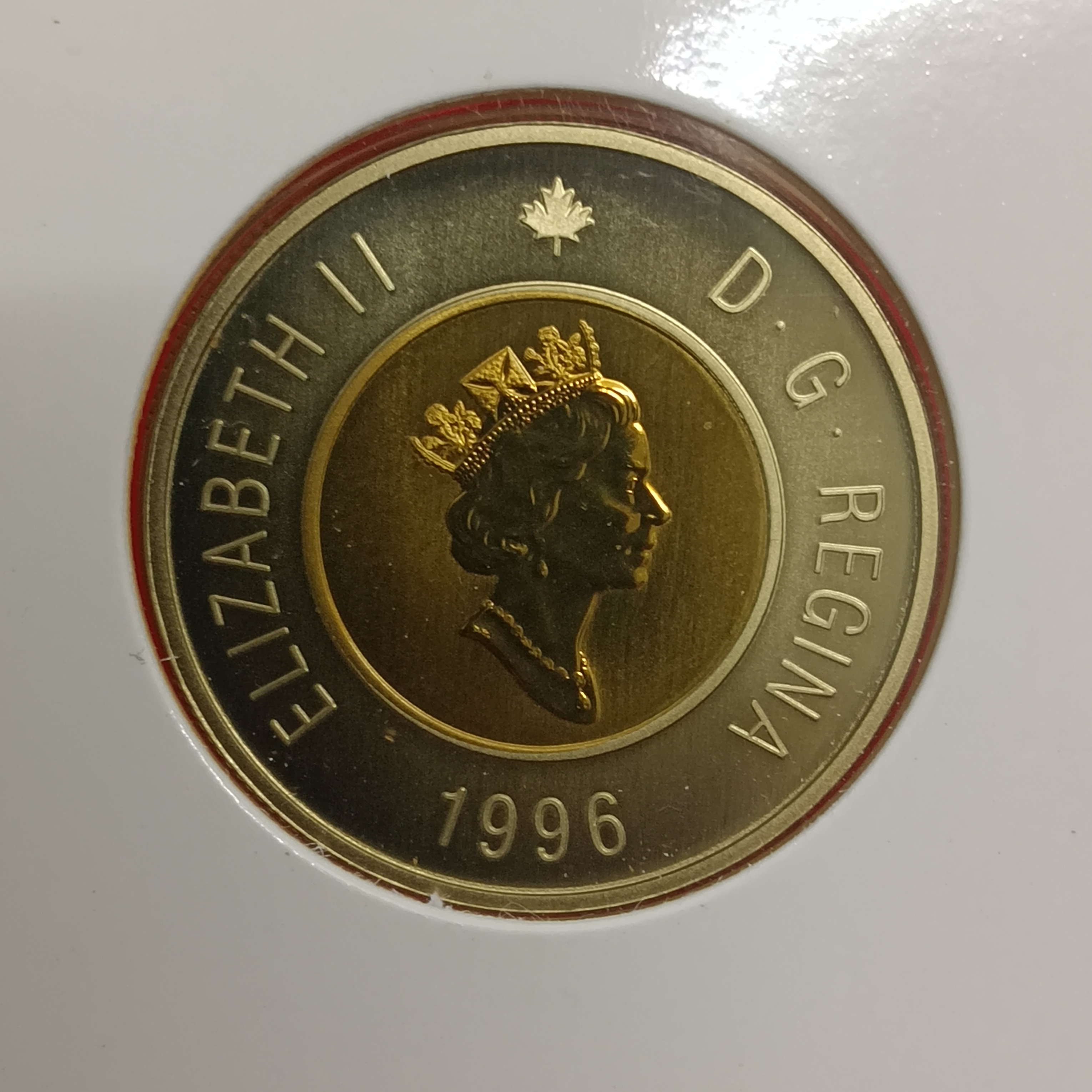 Ex Rare The Polar Bear Canda's New Uncirculated Proof Coin Note 2 Dollar Elizabeth Coin And Bank Elizabeth Note Set 1996 Year Issue ROYAL CANADIAN MINT