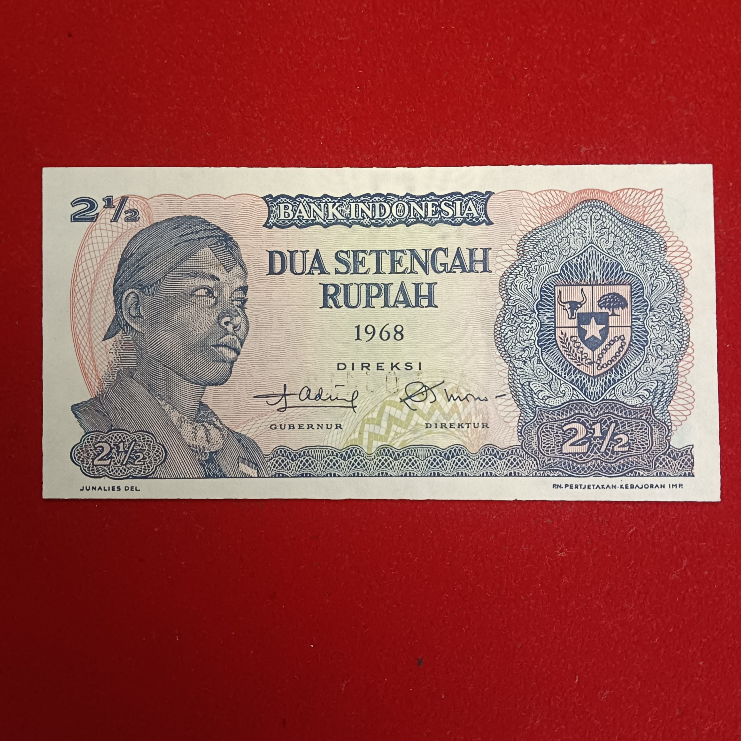 Rare 1968 Indonesian 2 1/2 Rupiah banknote from the "Sudirman" issue Gem Unc Condition