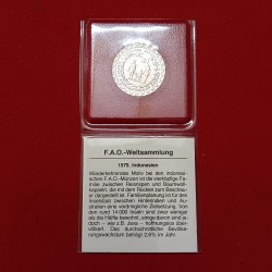 Alternative view of 1979 Indonesian 5 Rupiah coin minted for the Food and Agriculture Organization (FAO) Gem Bunc Condition Coin