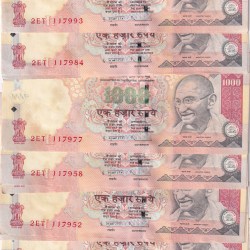 1000 RUPEES GOVERNOR D.SUBBARAO TOP CONDITION NOTE ( NORMALLY STAIN ) BUYER WILL RECEIVE RANDOMLY 1 NOTE