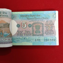 Alternative view of Five Rs Rare tractor Full Serial Bundle Governor S.Venketraman Unc Condition Reserve Bank of India 186301