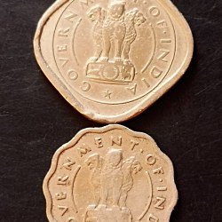 REPUBLIC INDIA BULL COIN set 2 AANA , 1 AANA EXCELLENT CONDITION as image Same and similar set available