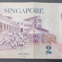 Alternative view of Singapore 2 Dollars MAS; polymer Rare Note #B2