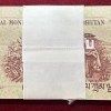 BHUTAN 5 NGULTRUM RARE GEM UNC SERIAL PACKET