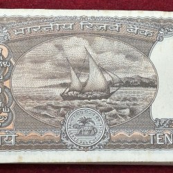 Alternative view of 10 Rupees (Black Boat) Governor S. Venkitramanan (93 Note) Rare Packet(First 6 Note + last 1 Note Missing)