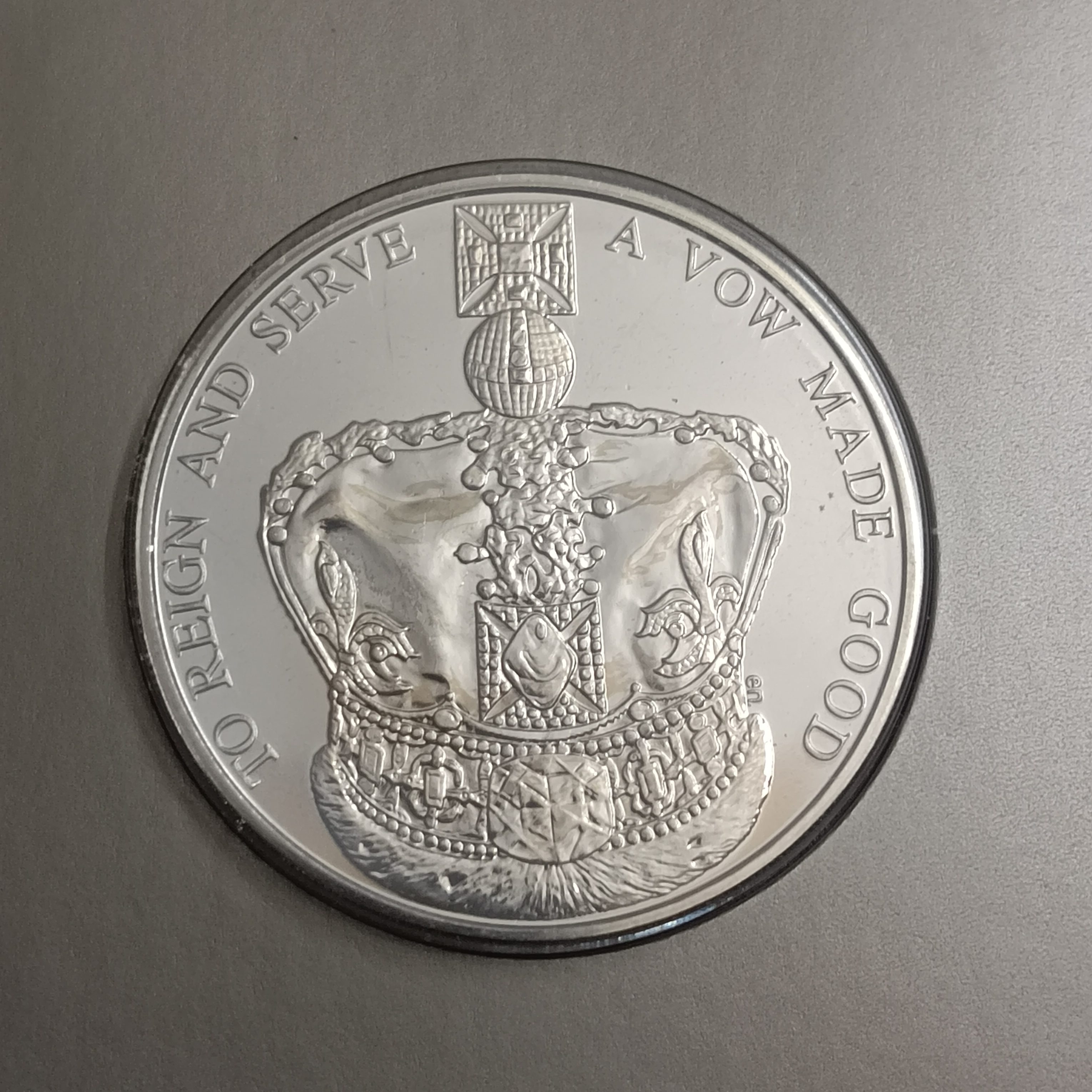 Extremely Rare The Queen's Coronation 60th Anniversary Five Pounds Elizabeth 1953-2013 To Reign And Serve Issued The Royal Mint