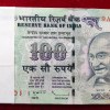 100 RUPEES OLD ISSUE GOVERNOR D.SUBBARAO ( L Insert 2011 ) RARE UNC SERIAL PACKET